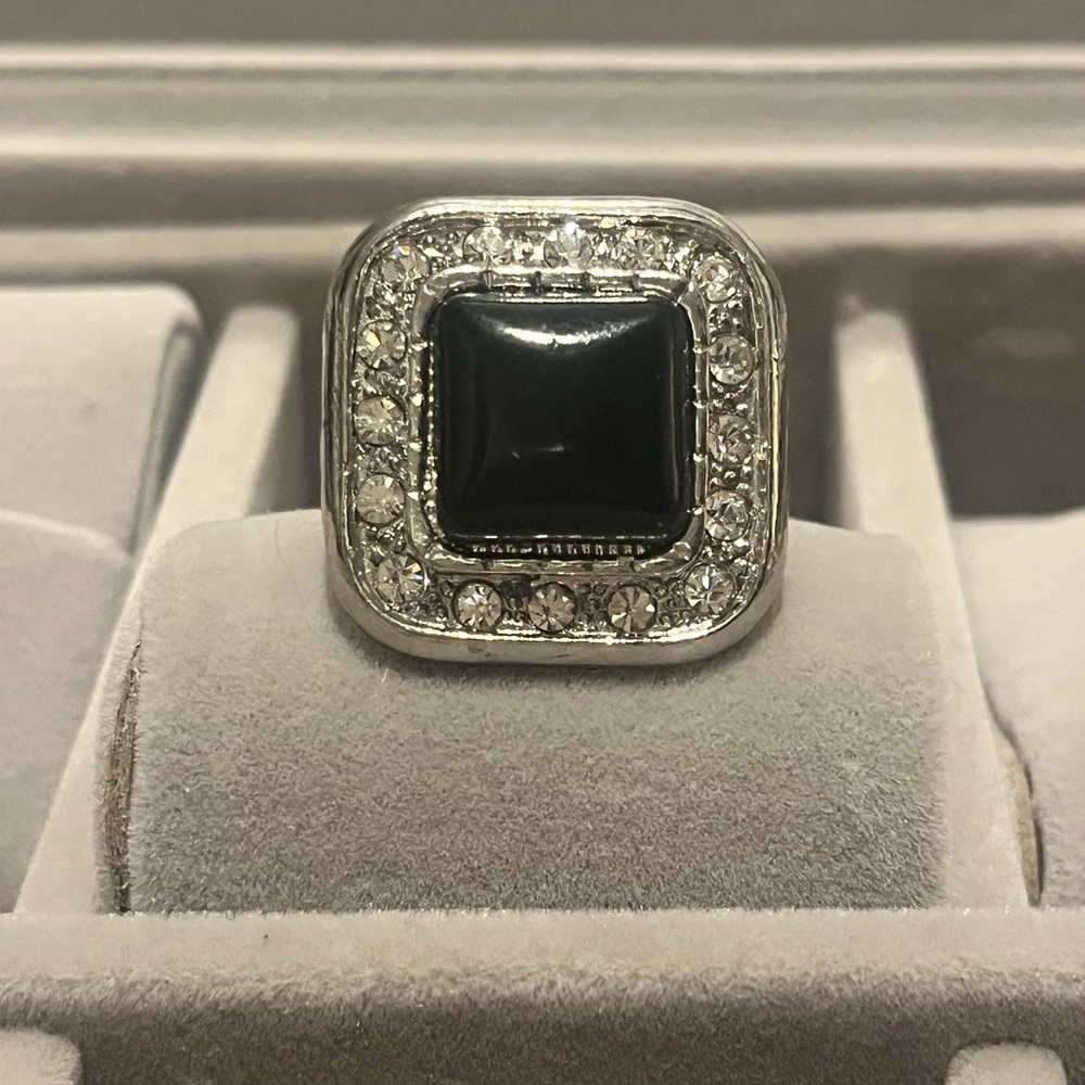 Elegant Black and Silver Tone Square Ring